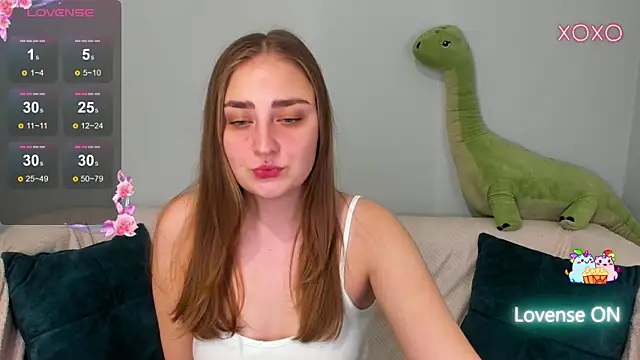 Snapshot of MilliStrii chatting on 02-13-26, 01:23 MilliStrii online show from 02-13-26, 01:23