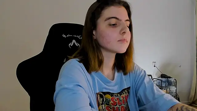 emmamurrr online show from 12-06-24, 06:06