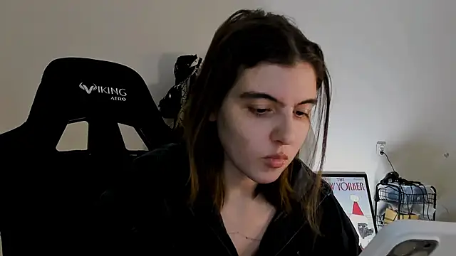 emmamurrr online show from 12-20-24, 07:28