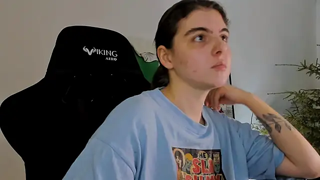 emmamurrr online show from 01-13-25, 07:21