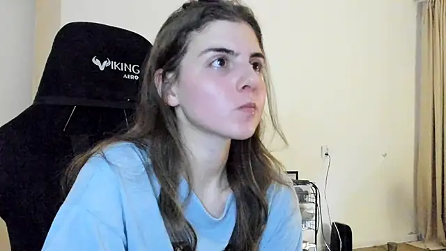 emmamurrr online show from 10-30-25, 05:57