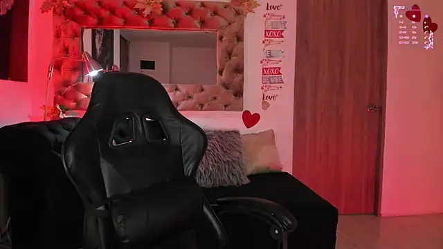 AmelyaMann online show from 02-25-26, 01:43