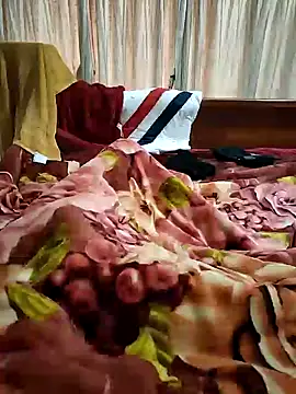 Snapshot of Nuttysub chatting on 01-15-25, 06:01 Nuttysub online show from 01-15-25, 06:01