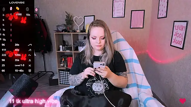 flower sarah  online show from 03-07-25, 02:34