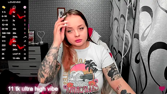 flower sarah  online show from 11-13-25, 06:23