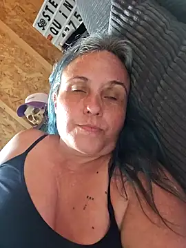 stellaquinn1775 online show from 11-19-25, 08:53