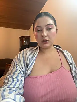 Kamilla Loop online show from 10-28-25, 09:39