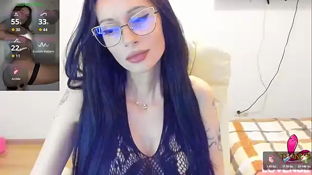 Snapshot of kissnicol32 chatting on 05-03-26, 04:24 kissnicol32 online show from 05-03-26, 04:24