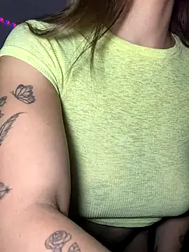 melisabunnny online show from 12-08-24, 03:21