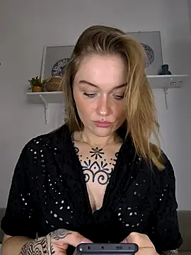 Goldloeckchen159 online show from 10-19-25, 12:39