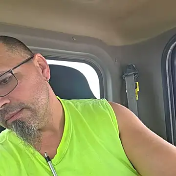 KrazyLegz online show from 10-17-25, 08:44