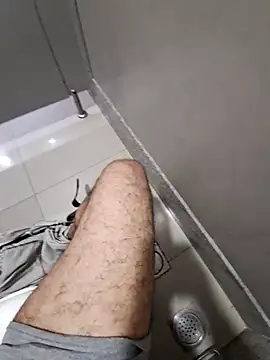 Snapshot of johny_69d@xh chatting on 12-17-24, 07:50 johny 69dxh online show from 12-17-24, 07:50