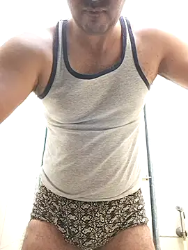 Snapshot of johny_69d@xh chatting on 12-05-25, 06:44 johny 69dxh online show from 12-05-25, 06:44