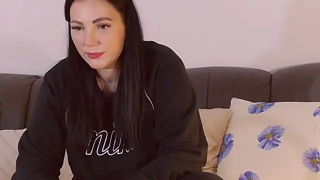 ReiyaRey online show from 11-06-25, 10:54