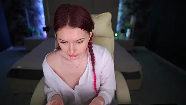 Snapshot of MilaSecrett chatting on 03-15-25, 07:38 MilaSecrett online show from 03-15-25, 07:38