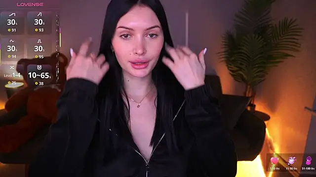 Snapshot of MilaSecrett chatting on 12-14-25, 02:22 MilaSecrett online show from 12-14-25, 02:22