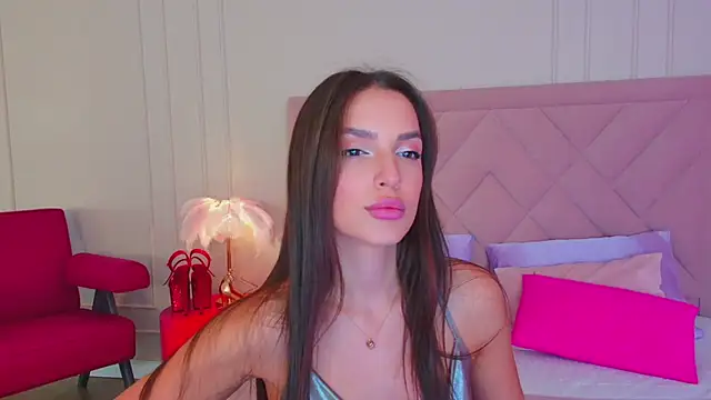 Snapshot of BellaHalles chatting on 02-28-25, 11:36 BellaHalles online show from 02-28-25, 11:36