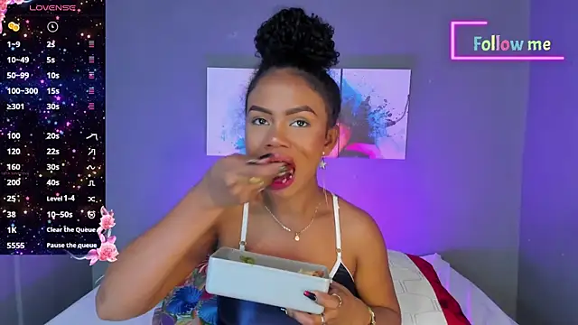 EmmaSmith06 online show from 03-19-25, 05:17