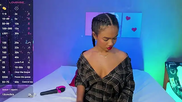 EmmaSmith06 online show from 09-09-25, 05:23