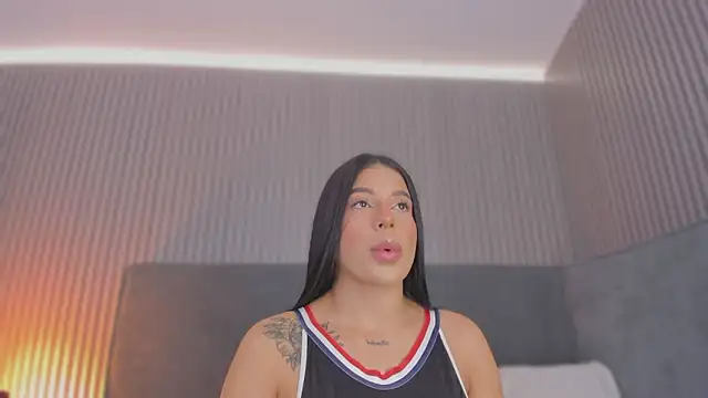 emelie 89 online show from 02-17-26, 12:23