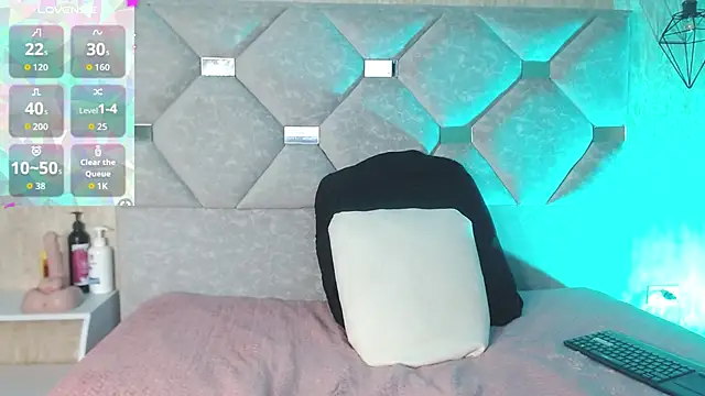 Danielaa a online show from 04-14-26, 12:16