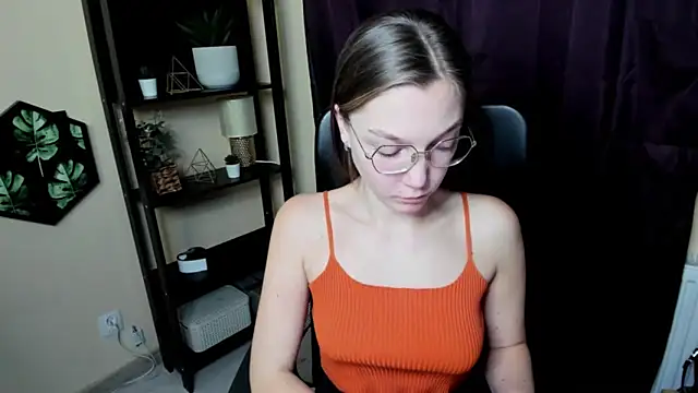 EmillyPlay online show from 02-19-25, 07:59