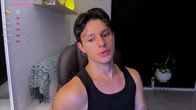 Snapshot of Alexxblue chatting on 03-02-25, 02:19 Alexxblue online show from 03-02-25, 02:19