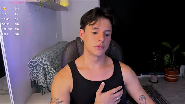 Snapshot of Alexxblue chatting on 03-16-25, 03:36 Alexxblue online show from 03-16-25, 03:36