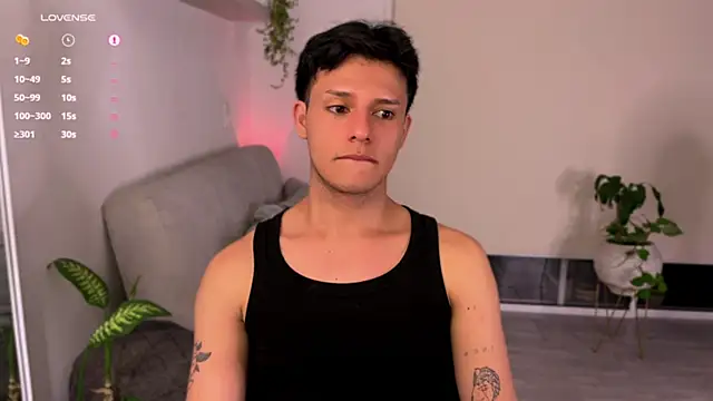 Snapshot of Alexxblue chatting on 10-11-25, 02:55 Alexxblue online show from 10-11-25, 02:55