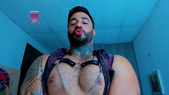 naugthy dominant online show from 10-31-25, 12:28