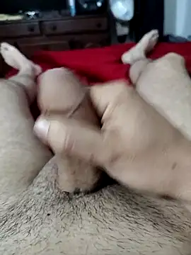 quierodarleche69 online show from 11-02-25, 03:20