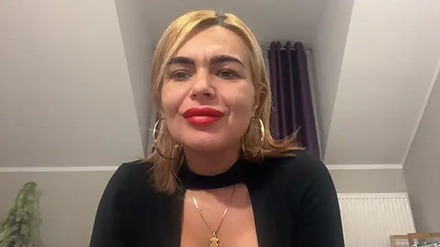 Snapshot of DESIREjenny chatting on 01-02-25, 12:03 DESIREjenny online show from 01-02-25, 12:03