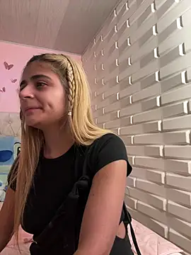 pamell col online show from 12-12-24, 01:43