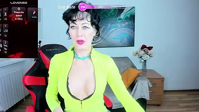 Silvia Wallec online show from 02-07-26, 06:17