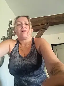 lady charlyne online show from 02-26-25, 09:32