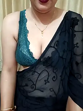 Priya Boudi online show from 12-20-24, 05:18