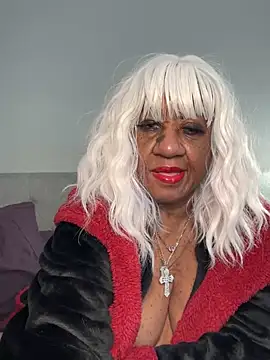 BreanaDivine online show from 03-09-25, 06:11