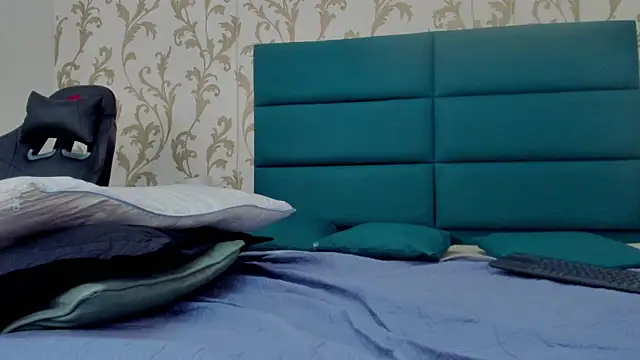 Michael magno online show from 12-30-24, 02:08