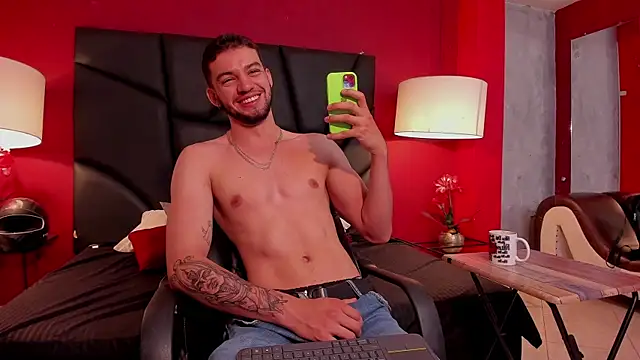 Michael magno online show from 01-12-25, 06:16