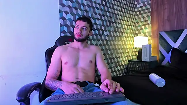 Michael magno online show from 01-18-25, 02:12