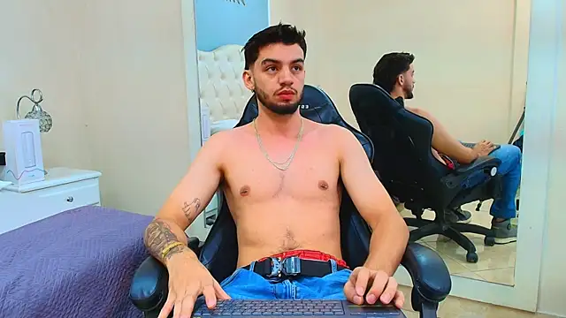 Michael magno online show from 11-03-25, 10:21