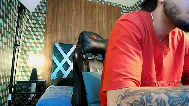 Michael magno online show from 11-12-25, 07:46