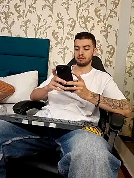 Michael magno online show from 02-08-26, 08:45