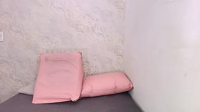 Snapshot of sofi_balvin chatting on 03-04-25, 07:22 sofi balvin online show from 03-04-25, 07:22