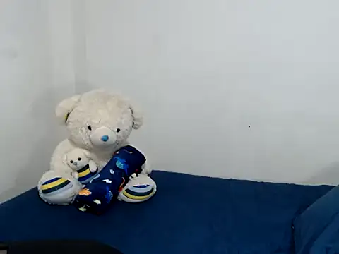 Snapshot of Chantal_hott chatting on 01-11-25, 02:30 Chantal hott online show from 01-11-25, 02:30