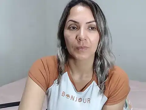 Snapshot of Chantal_hott chatting on 01-15-25, 02:27 Chantal hott online show from 01-15-25, 02:27