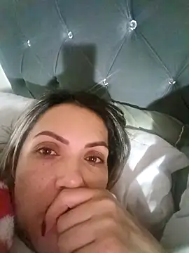 Snapshot of Chantal_hott chatting on 09-14-25, 02:54 Chantal hott online show from 09-14-25, 02:54