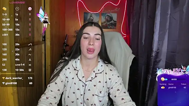 Fiery Brunette  online show from 12-31-24, 08:59