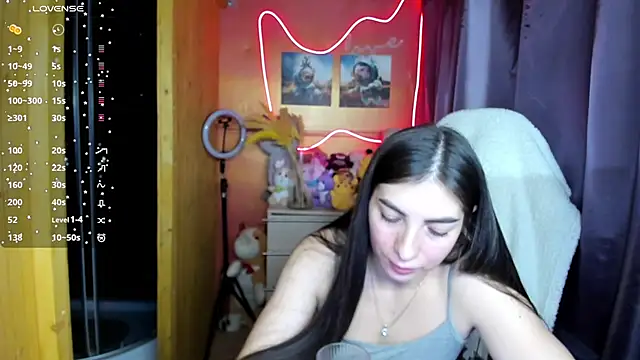 Fiery Brunette  online show from 11-20-25, 09:20