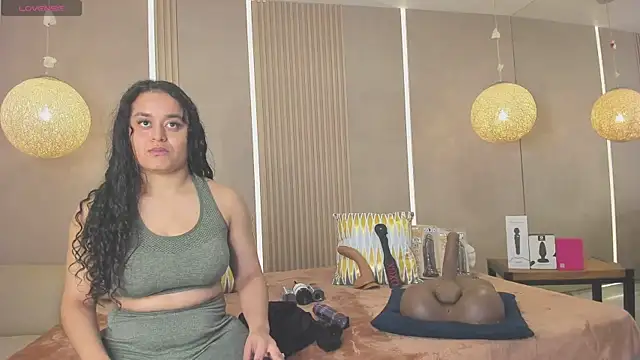 Snapshot of sabrina_shark_ chatting on 02-21-26, 02:23 sabrina shark online show from 02-21-26, 02:23